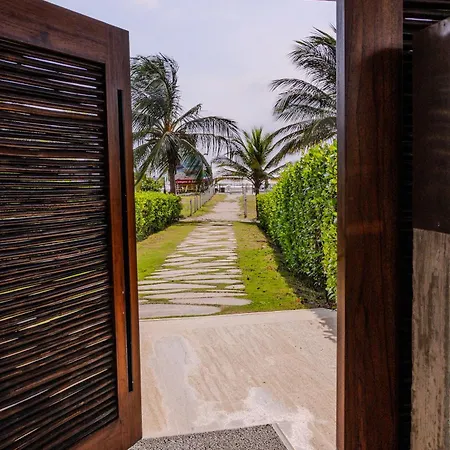 Apartaestudio con Jacuzzi Privado y Vista al Mar *